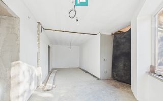 Casă cu teren 983 mp, front stradal 30 m, Cicir - Poză 7