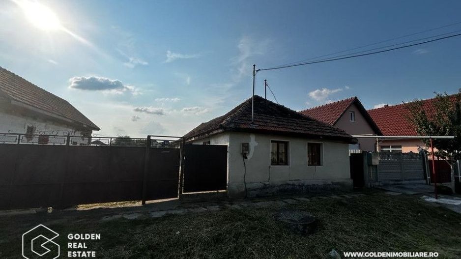 Casa cu teren generos, 2951 mp, comuna Siria - Poză 3