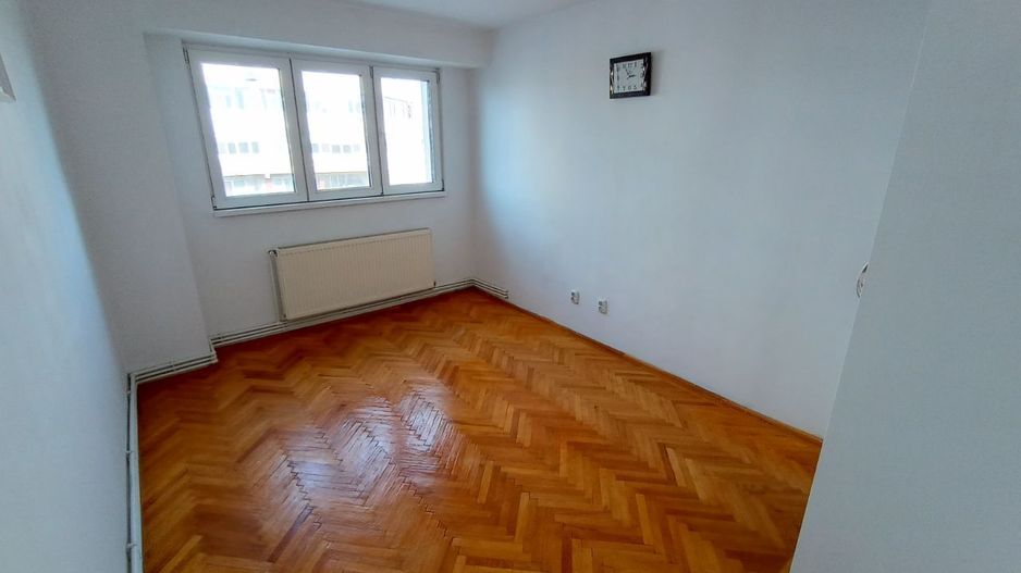 Galați 2 camere Maz 1,  renovat, izolat termic 4/11 - Poză 6