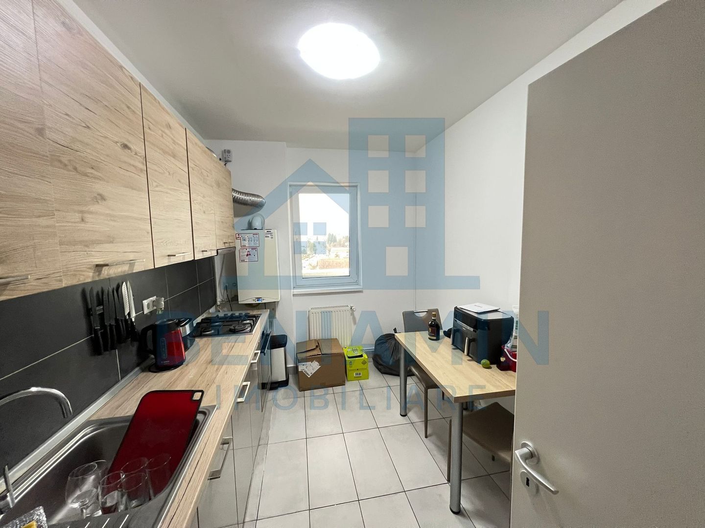 Garsoniera - 42mp - balcon 7mp - Alphaville 3 - Racadau - Poză 3