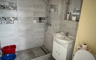 Garsonieră de închiriat – G2, vizavi de Sanitas, etaj 2 - Poză 5