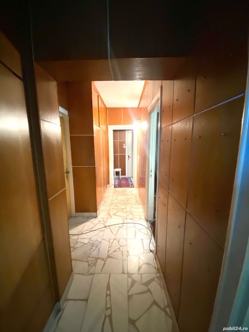 Apartament ultracentral 4 camere cu loc de parcare privat - Poză 6