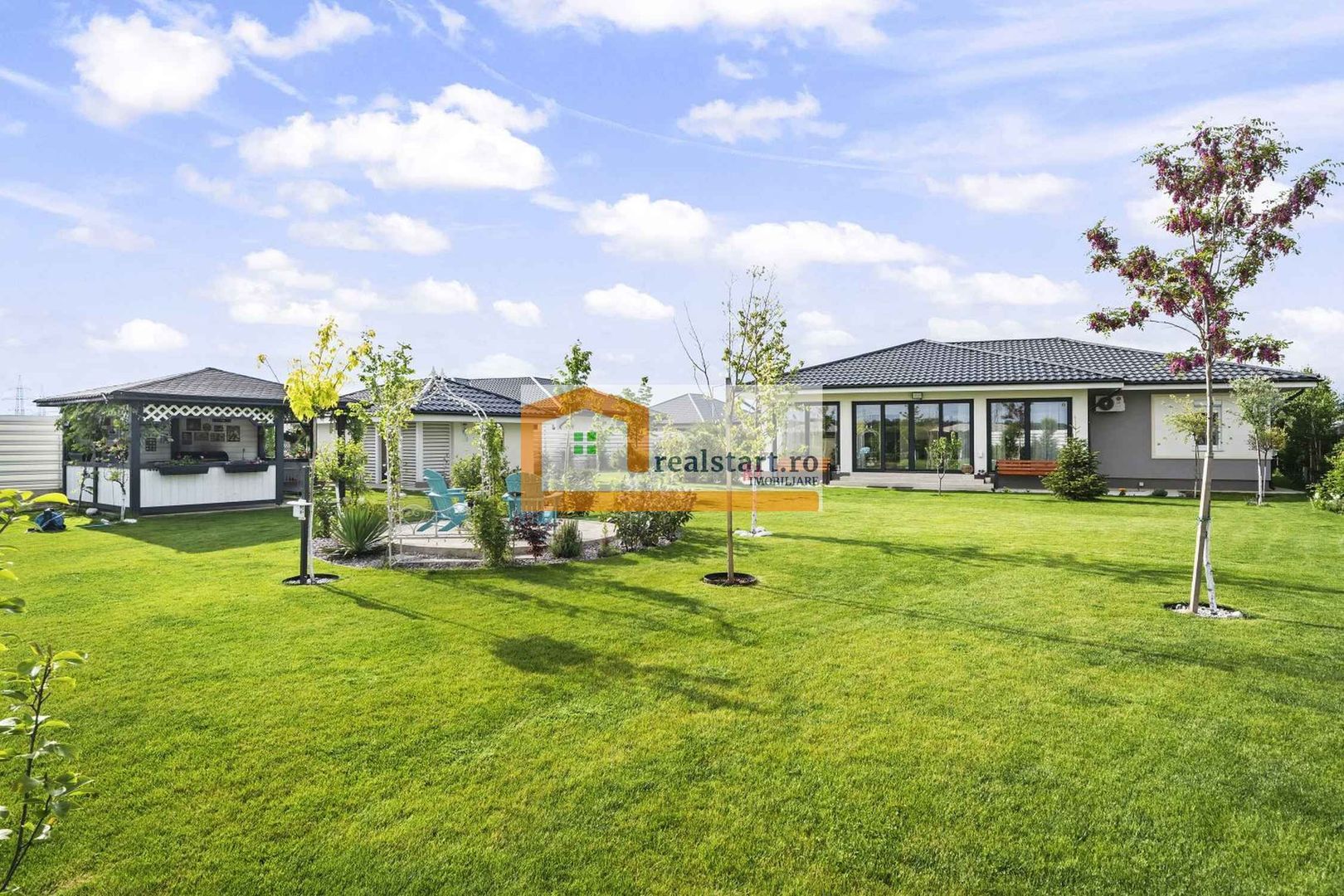 Langa Padure, Vila P+Pod , 1500mp teren,  terasa 40mp,  complex securizat - Poză 31