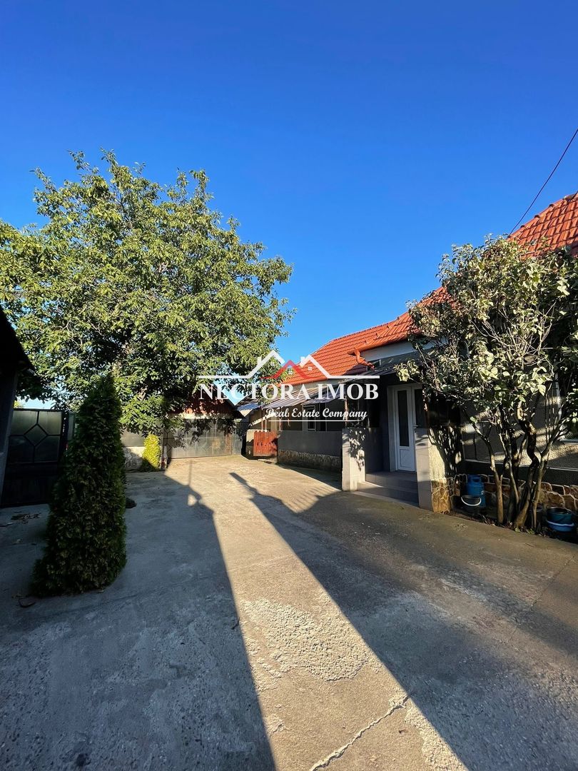 NECTORA IMOB-Casa 4 camere, Santandrei Centru, 138mp utili+990mp teren - Poză 1