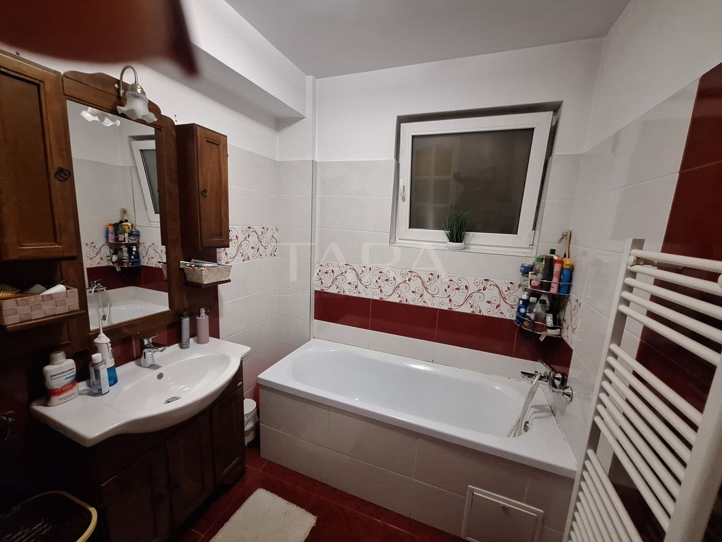 Apartament 3 camere, 67 mp, grădină privată 77 mp, parcare inclusă. - Poză 6