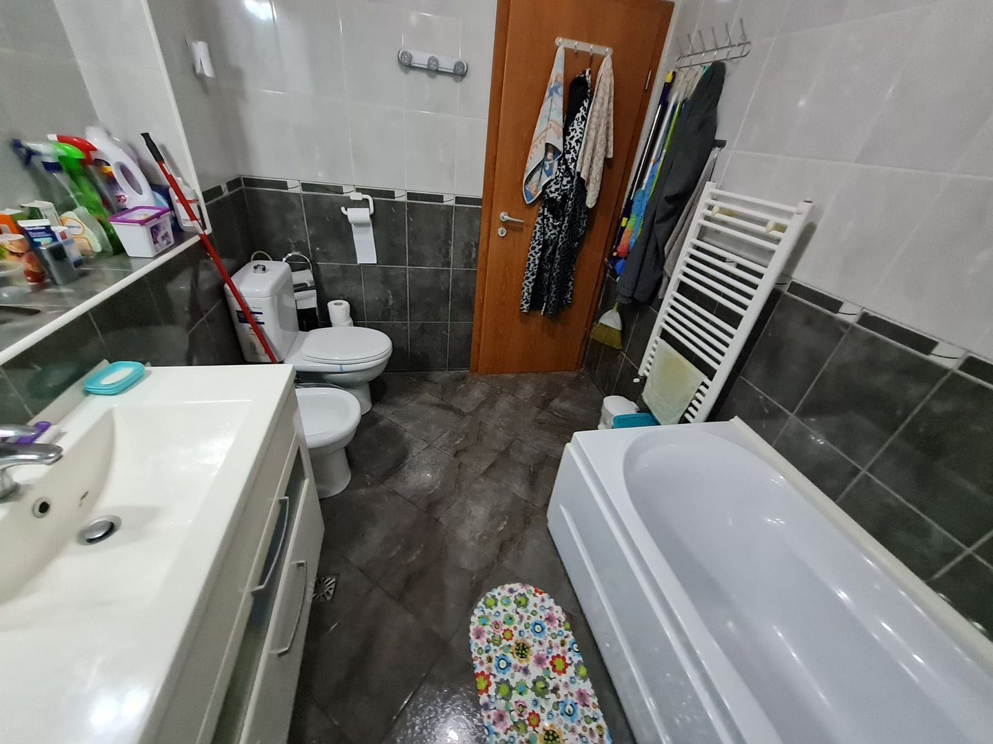Apartament generos cu o camera - Poză 11