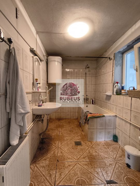 Refugiul la marginea pădurii in Orșova, pe malul Dunării - Poză 10