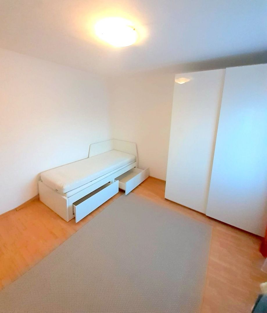 De inchiriat apartament cu o camera si balcon, etaj 4, Mazepa 1, 1600 lei - Poză 4
