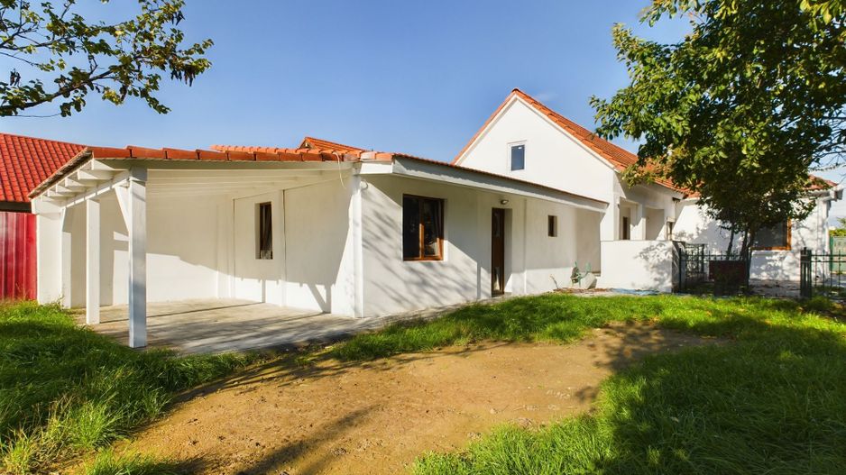 Casă cu 4 camere în Urseni, complet renovată! - Poză 16