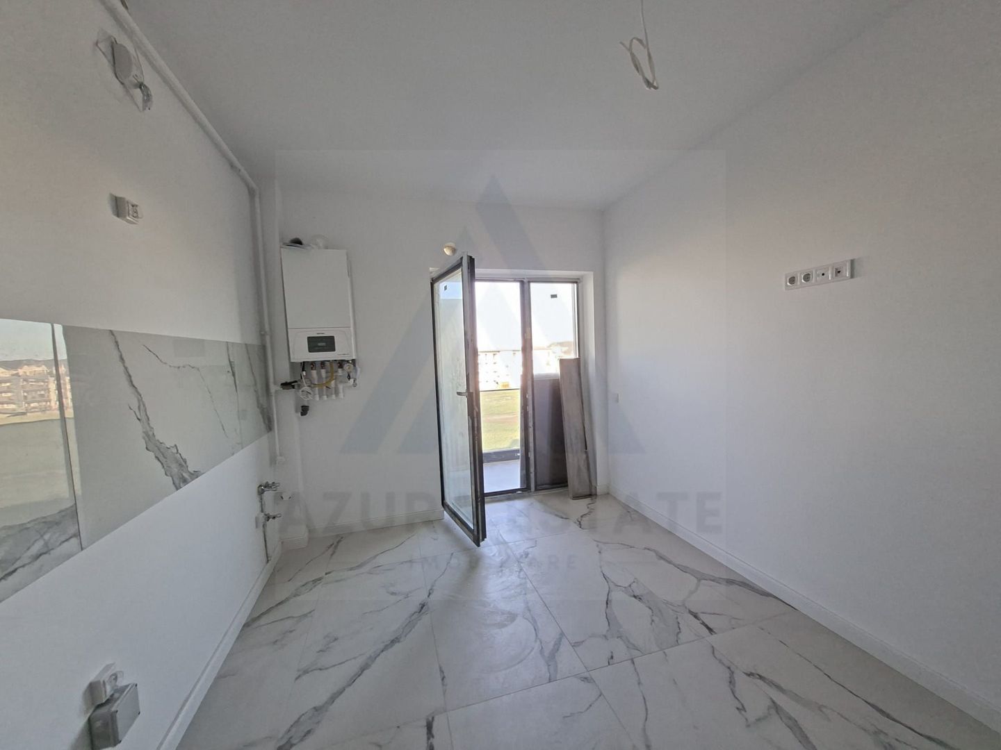 Apartament la cheie 3 camere balcon 7 mp boxa si parcare pe Dna Stanca - Poză 4