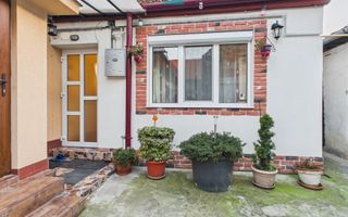 Casa Zonă Ultracentrală, Oradea 53mp - Poză 1