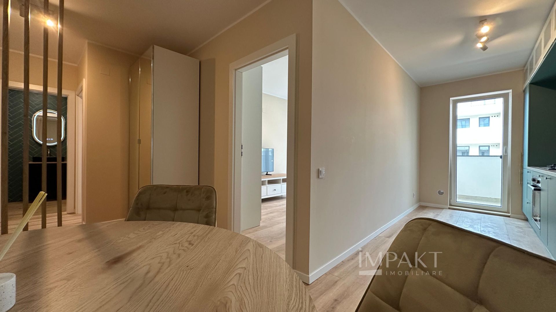 Apartament la cheie, 2 camere, balcon 10 mp – Eroilor, Floresti! - Poză 5