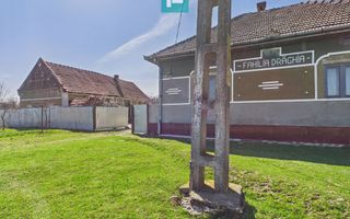 Casă cu teren generos de 6.000 m² - Poză 12