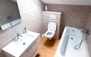 Apartament de închiriat (SAD) – ideal pentru locuință sau activități comerciale - Poză 16