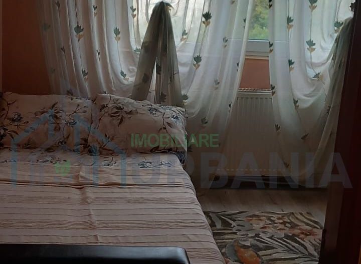 Închiriez garsonieră zona piața Nicolina exact ca în poză - Poză 1