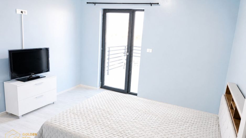 Apartament 3 camere, Via Cramina, mobilat si utilat complet, terasa 26 mp - Poză 5