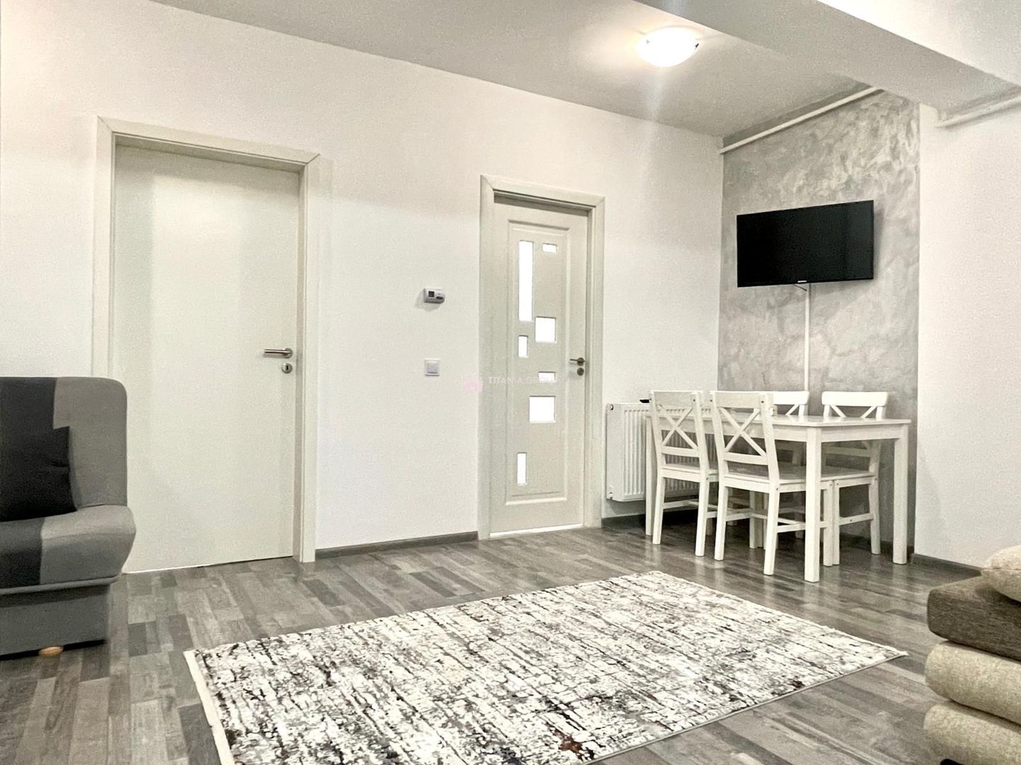 Studio modern, parcare+boxa, Maurer Coresi, pretabil regim hotelier - Poză 2