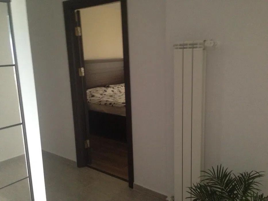 Vanzare Apartament 4 Camere Foarte Spatios Zona De Nord A Orasului - Poză 8