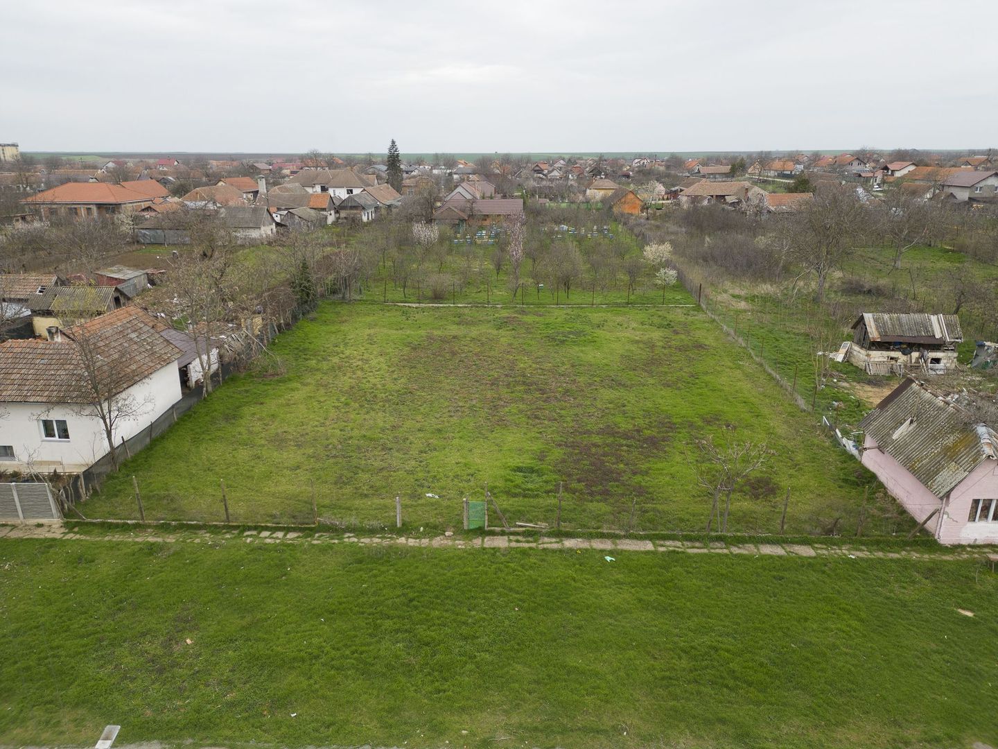 Loc de casa 1.527 mp în Vinga - Poză 1