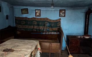 Casa bătrânească de vânzare în Ohaba - Poză 4