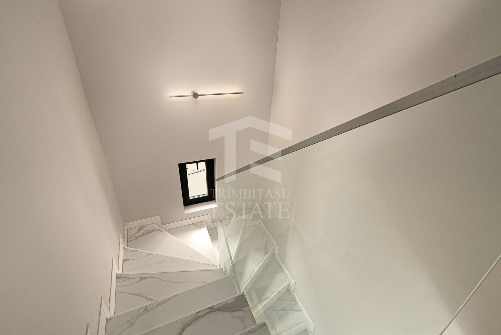 Case Finalizate P+1+M 140 mp  Curte+Parcare Sect 5  Dedeman Giurgiu - Poză 21