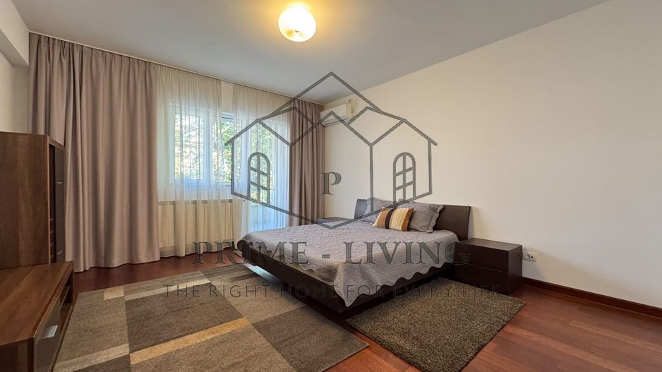 APARTAMENT ULTRACENTRAL CU 4 CAMERE LA INCHIRIERE - Poză 9