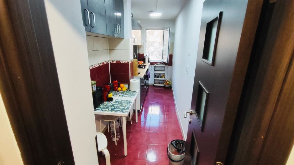 Apartament 3 camere | Teiul Doamnei - Poză 7