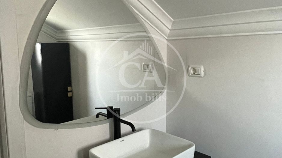 Casa de vanzare D+P+M cu 6 camere in Cartier Viena - Poză 11