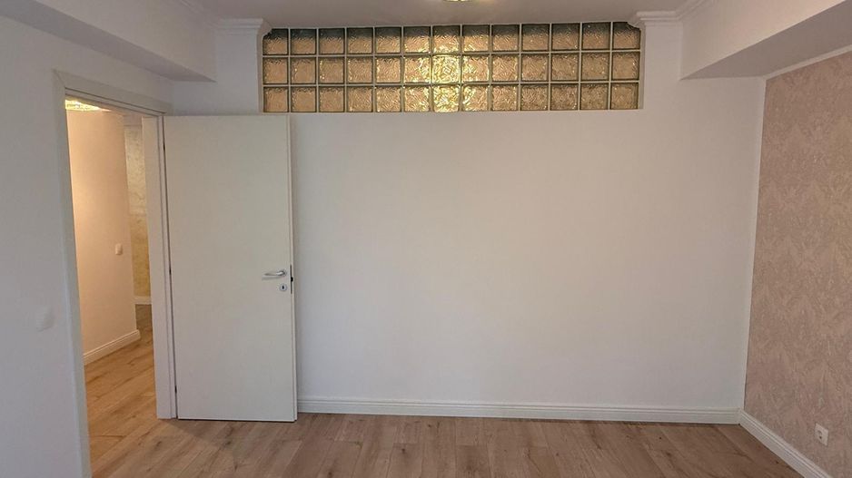 INCHIRIERE Apartament cu 3 camere in zona Aviatiei - Poză 24