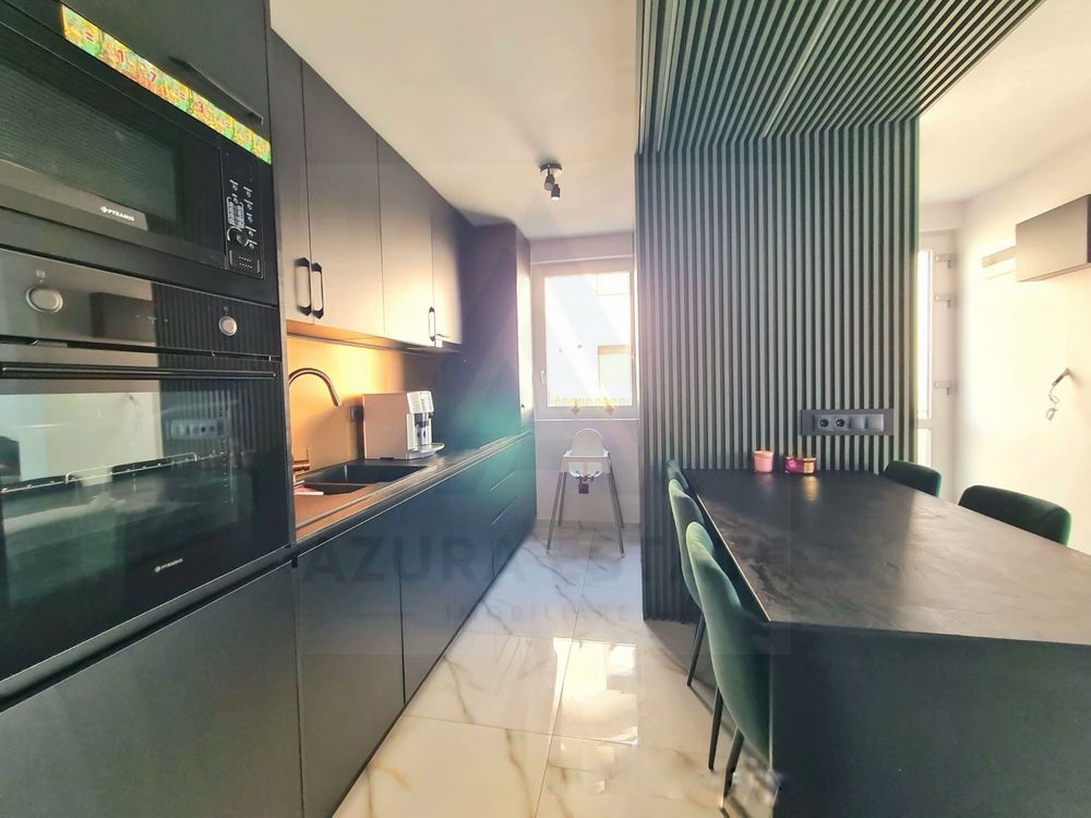 Casa moderna 5 camere 2 bai teren 200 mp si 2 parcari in Arhitectilor - Poză 2