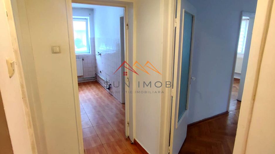 Apartament 3 camere - parter, Piața centrală - Câmpina - 69500 EURO - Poză 9