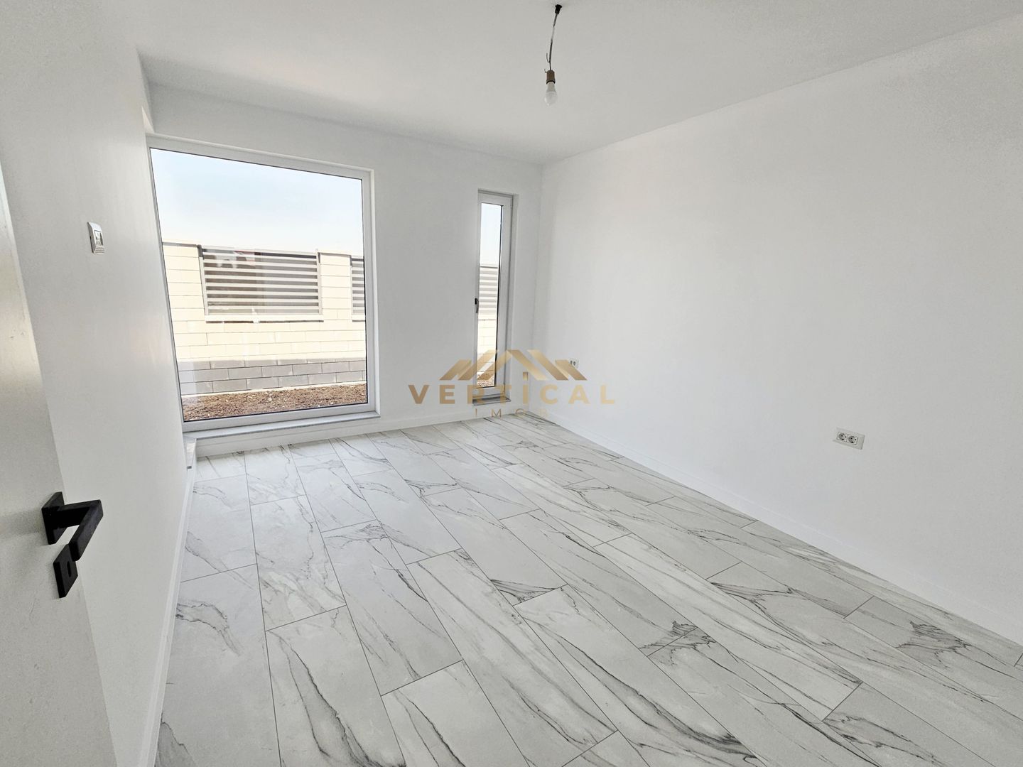 Casa 3 camere cu pod depozitare - comuna Berceni - Poză 5