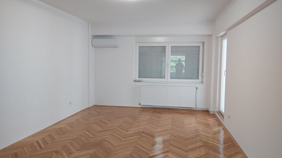 Spatiu de birou cu parcare zona Teatrul National - Poză 5