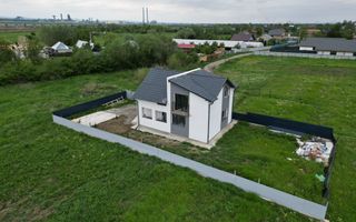 Casă/Vilă de vânzare Sat Siretu, Com. Letea Veche, Bacău - Poză 11