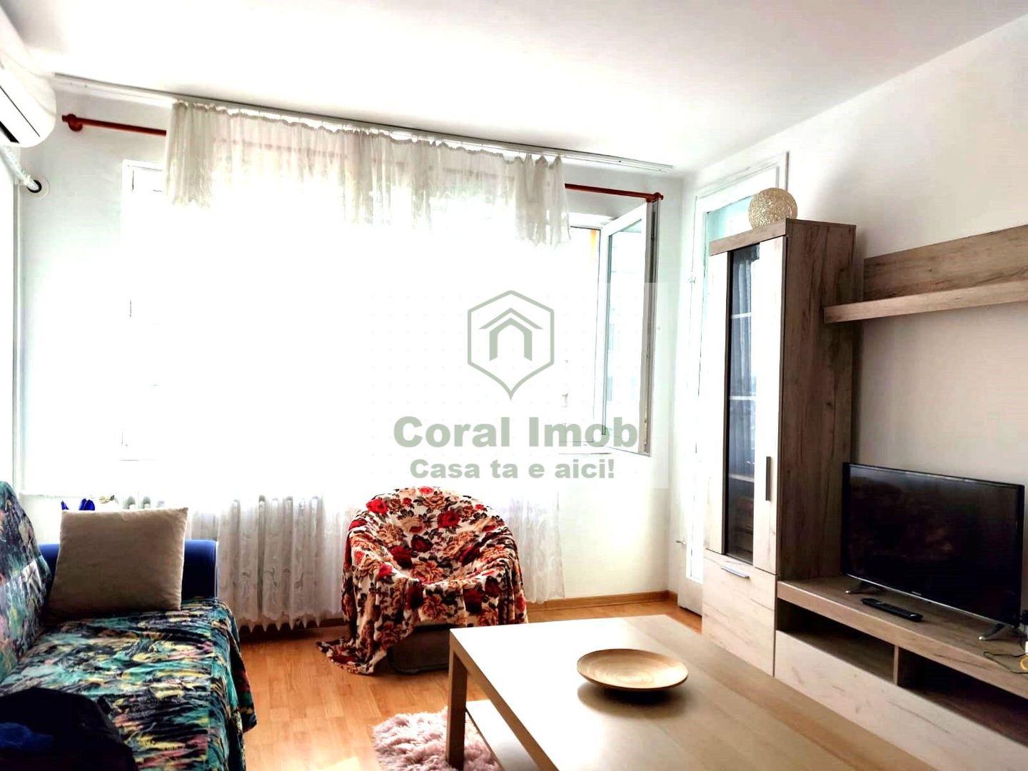 închiriez apartament 2 camere - Poză 1