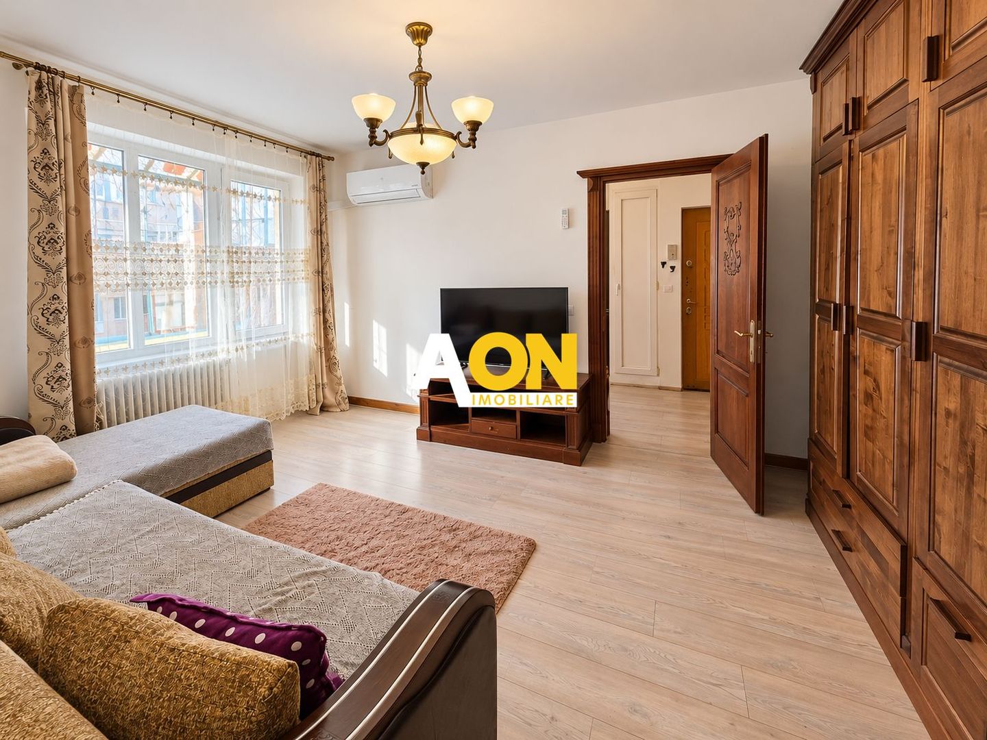 Apartament 2 camere, 53 mp utili, mobilat, utilat, etaj 3, Centru - Poză 1