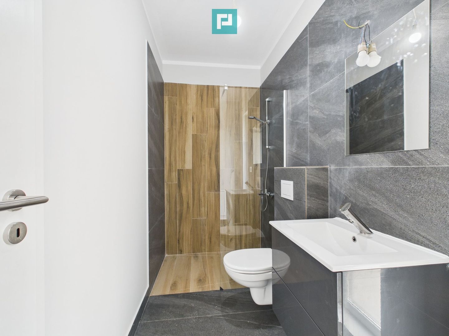 Casă Nouă si Modernă în  Remetea Mare - Poză 23