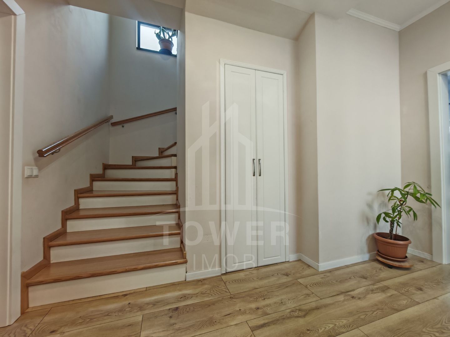 Casă individuală de vânzare situată în Șelimbăr - Poză 7