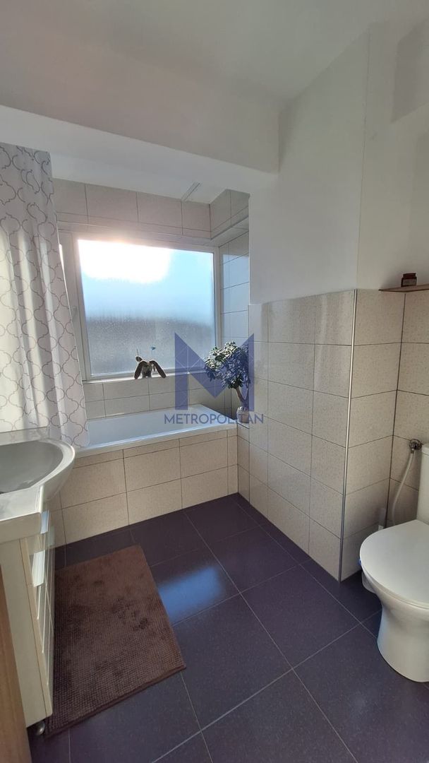 Apartament 3 camere elegant, imobil nou, parcare inclusă - Poză 12