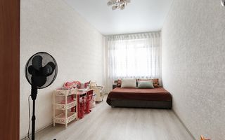 Vînzare apartament, 3 camere , str.  Ivan Kolesov, Bălți - Poză 2