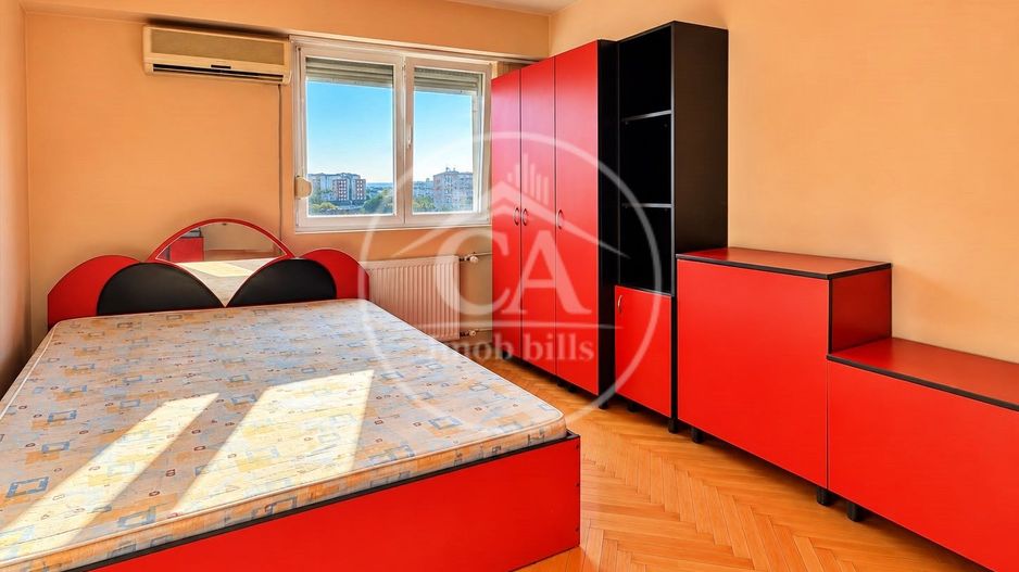 Apartament de vanzare cu doua camere in zona Dacia Oradea - Poză 3