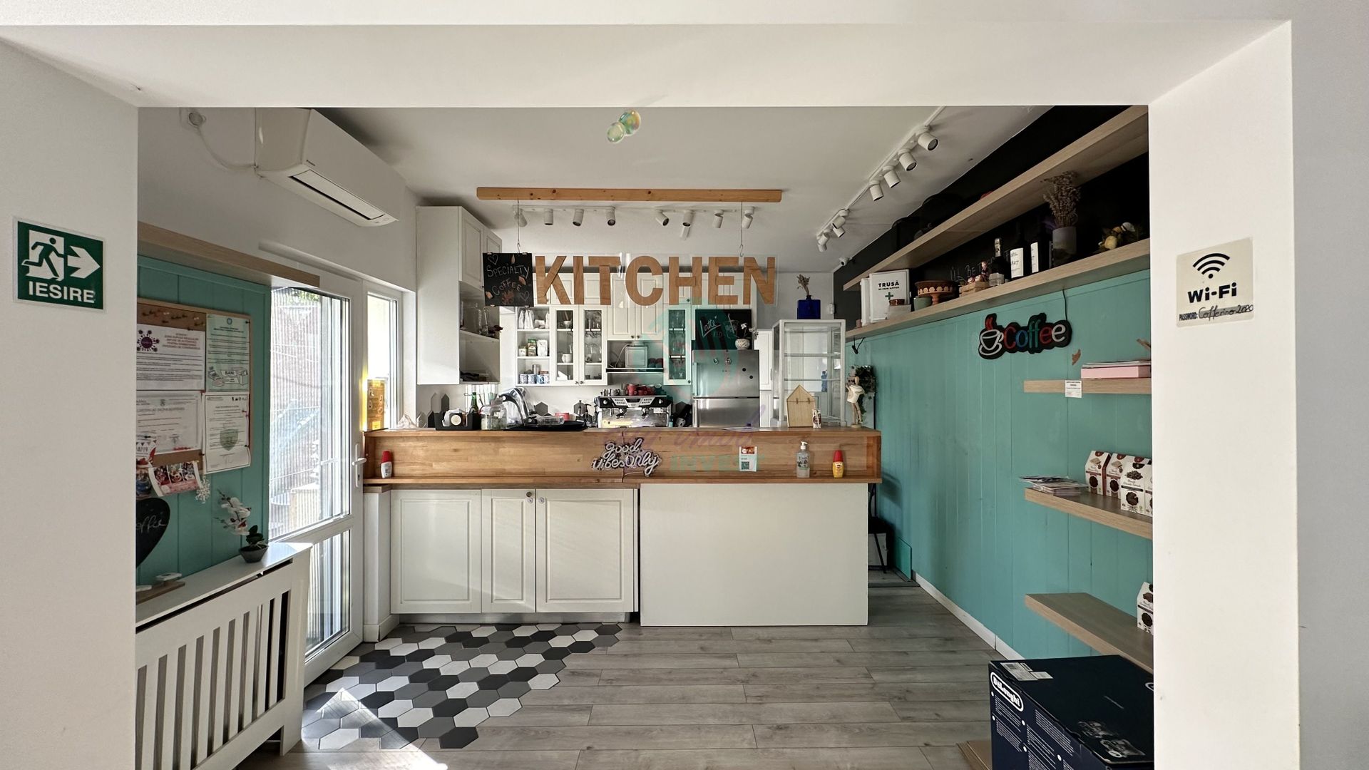 Casa cu o CURTE LIBERA genroasa - Poză 5