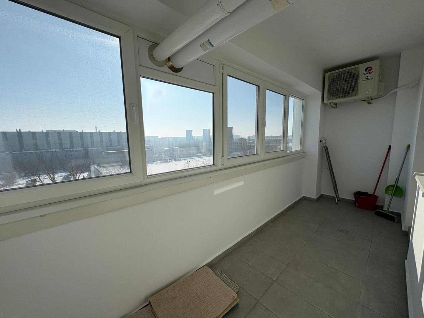 AP. 2 CAMERE BLOC NOU, CENTRALA PROPRIE, PARCARE INCLUSA, METROU 9 MIN - Poză 11