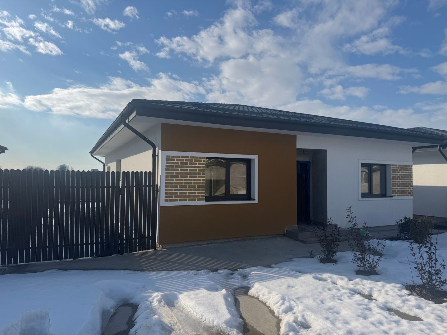 Case Napoletane Tunari , curte 400m, 0% COMISION - Poză 1