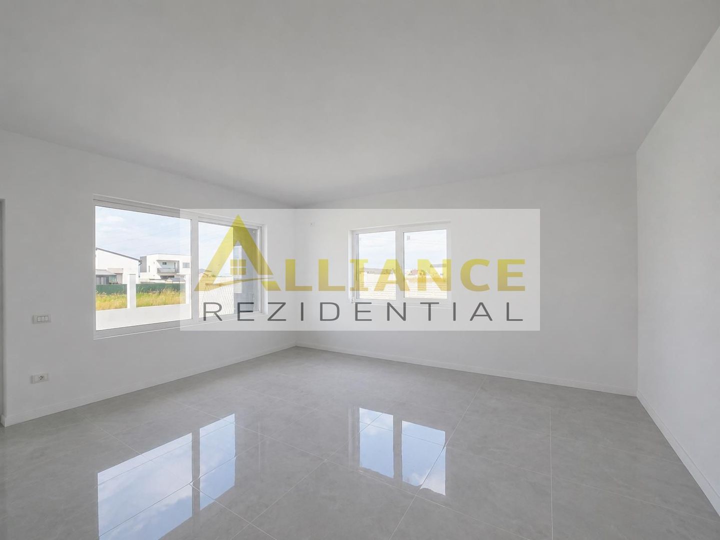 Casa individuala- 3 camere- pod- placa de beton- incalzire pardoseala - Poză 2