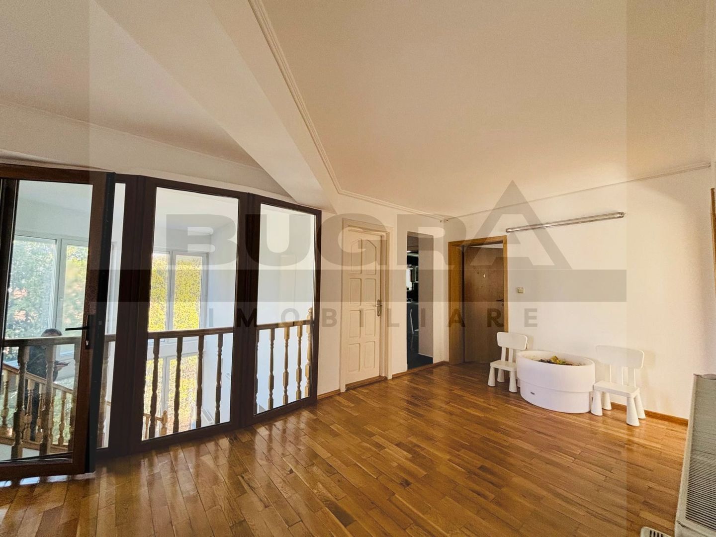 Casa individuala 450 mp, teren 1500 mp, 10 locuri parcare, Grand Hotel - Poză 6