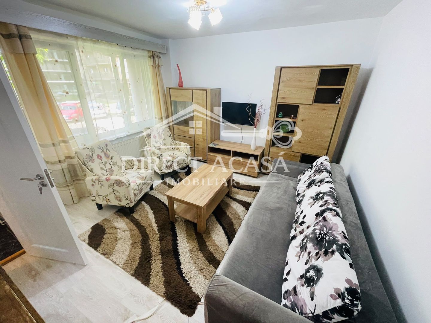 Apartament cu 3 camere de inchiriat-Str Transilvania-Zona Tudor - Poză 1