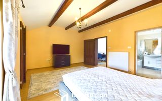 Casă tip duplex, despărțit prin garaj, la intrare în Dumbrăvița - Poză 12