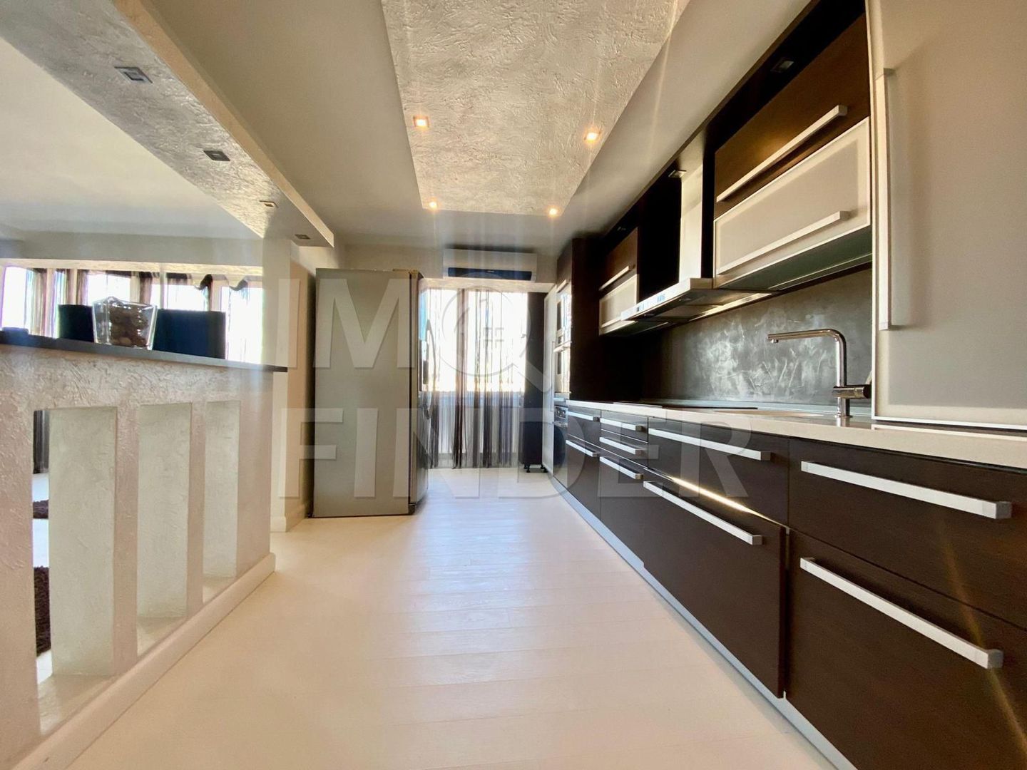 Apartament 3 camere zona Cipariu - Poză 3