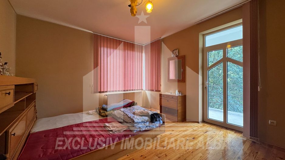 Casa individuala | Pensiune | 380 mp | 1377 mp teren | Cetate - Poză 9